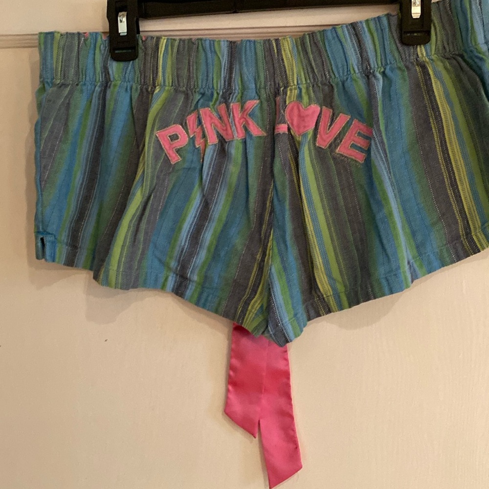 Pink Victoria’s Secret shorts - M